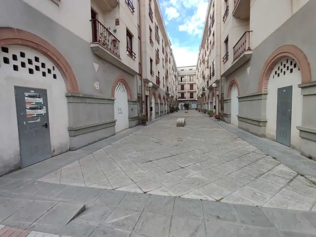 Business premises for sale in C/ Real, imagen 2