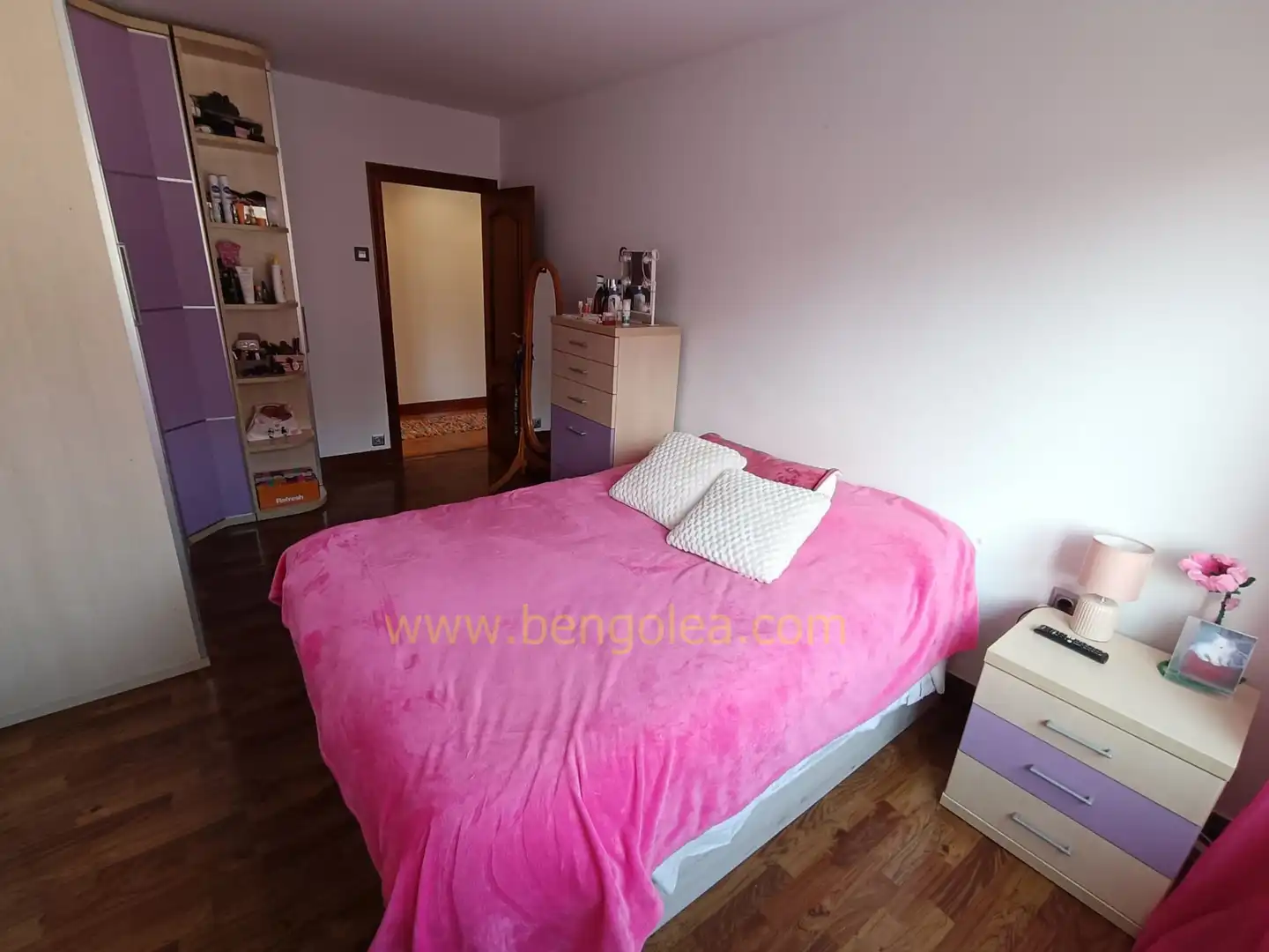 Schlafzimmer von Wohnung zum Verkauf in Santurtzi  mit Abstellraum und Balkon