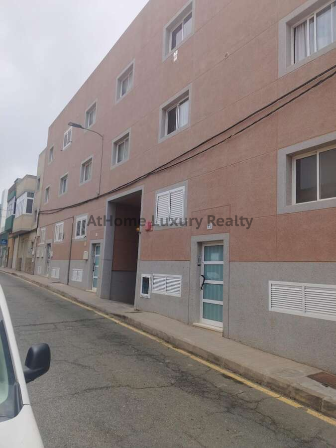 Flat for sale in EUROPA, Ingenio pueblo