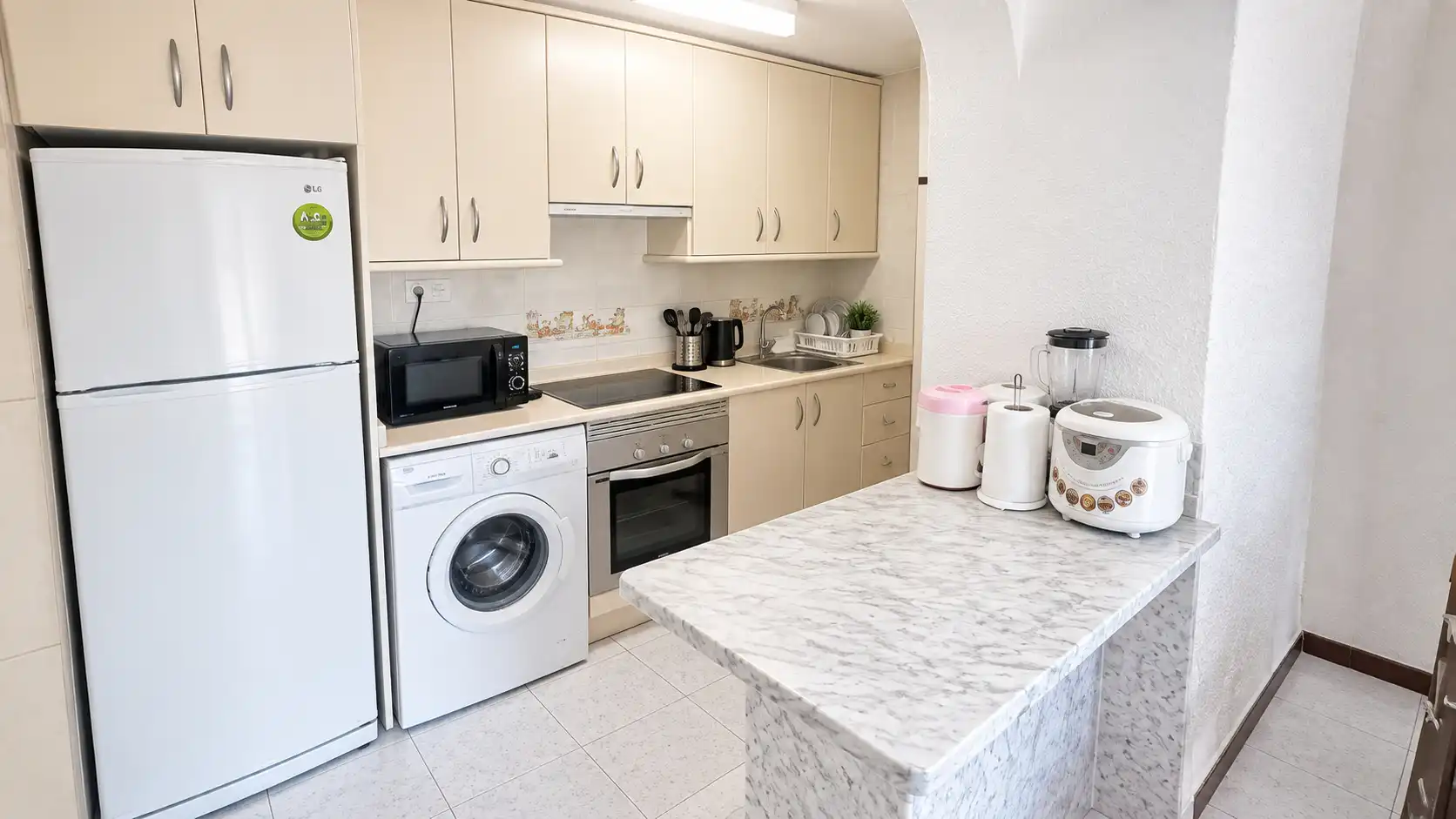 Apartament amb balcó en venda a Carrer Bisbe Serra 10, imagen 6
