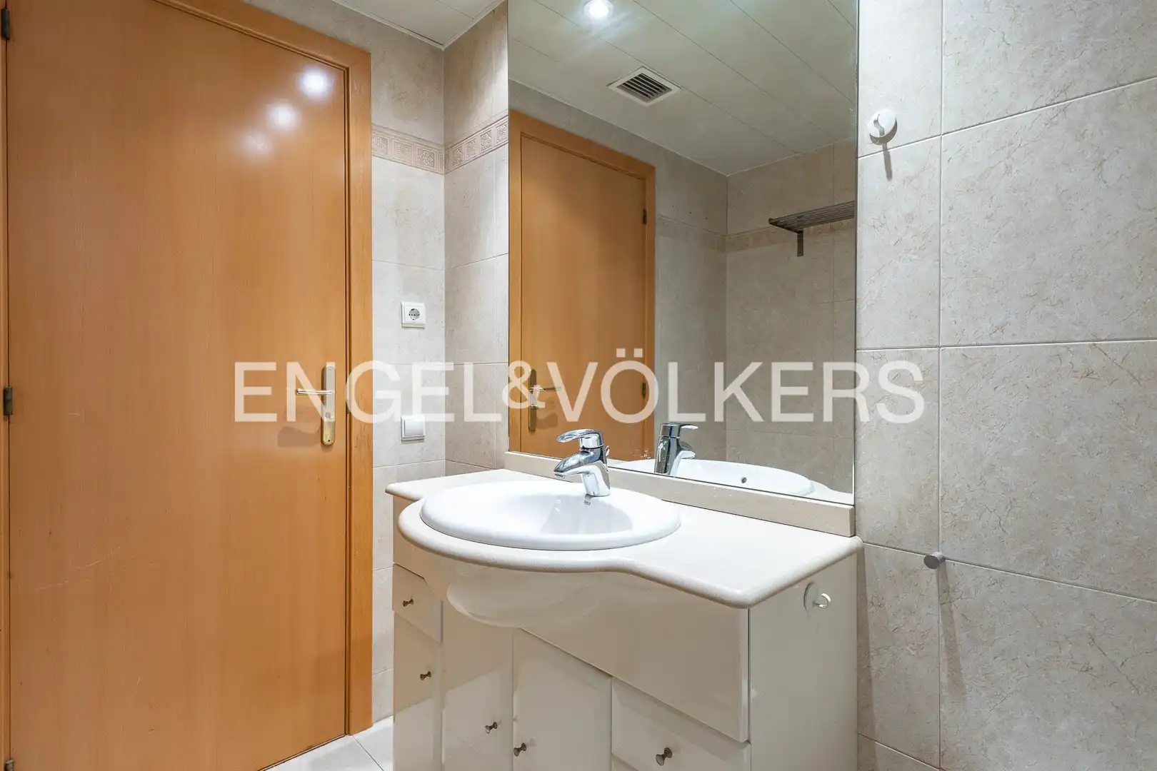 Flat for sale in Mataró  with Air Conditioner, Heating and Parquet flooring