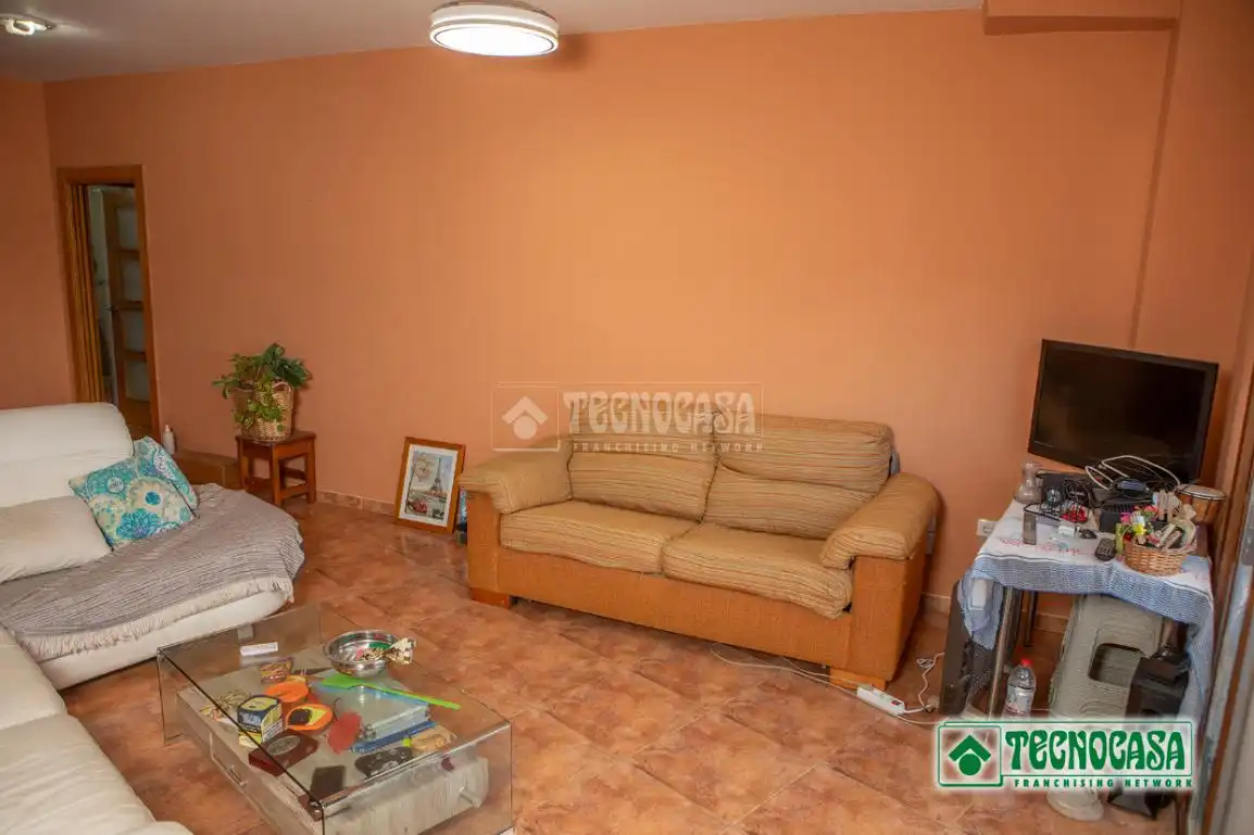 Sala d'estar de Casa adosada en venda en Pulpí amb Aire condicionat i Terrassa