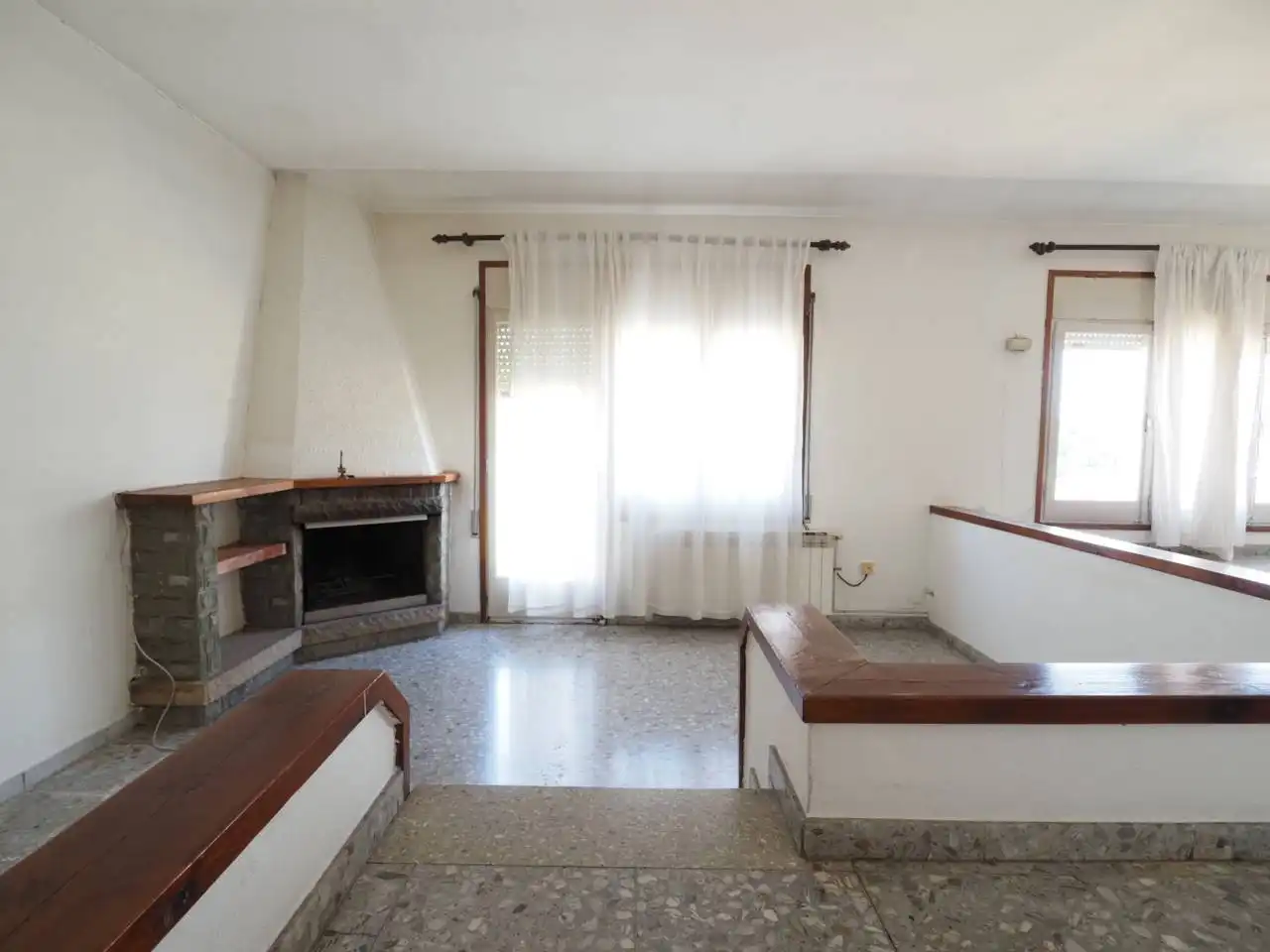 Sala d'estar de Casa o xalet en venda en Granollers amb Calefacció, Jardí privat i Terrassa