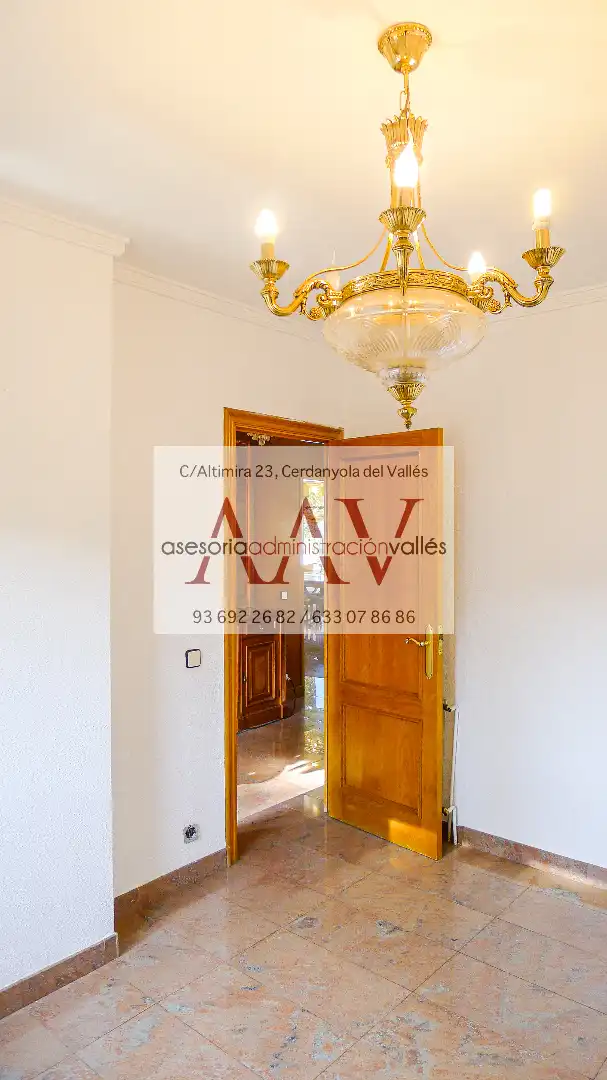 Casa o xalet en venda en Cerdanyola del Vallès amb Aire condicionat, Calefacció i Jardí privat