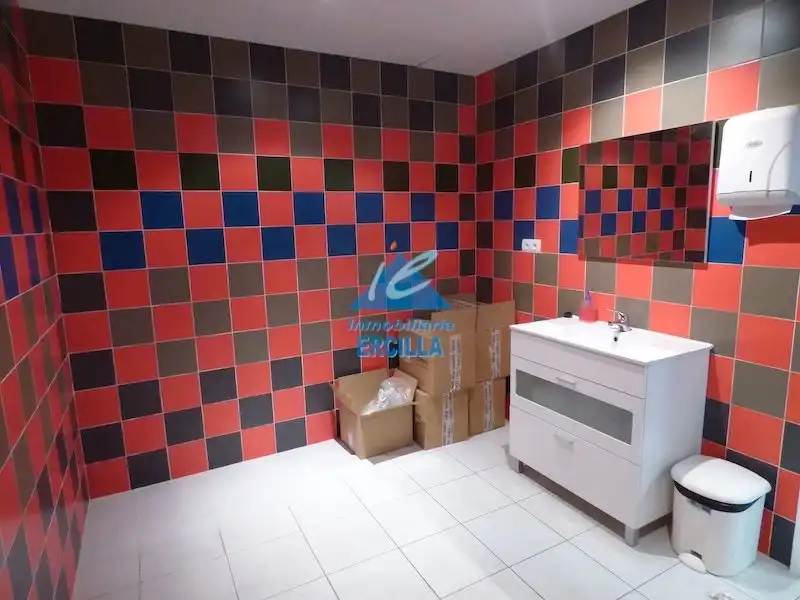 Bathroom of Industrial buildings for sale in Amorebieta-Etxano