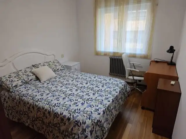 Habitación de Piso de alquiler en Ames con Calefacción, Parquet y Amueblado