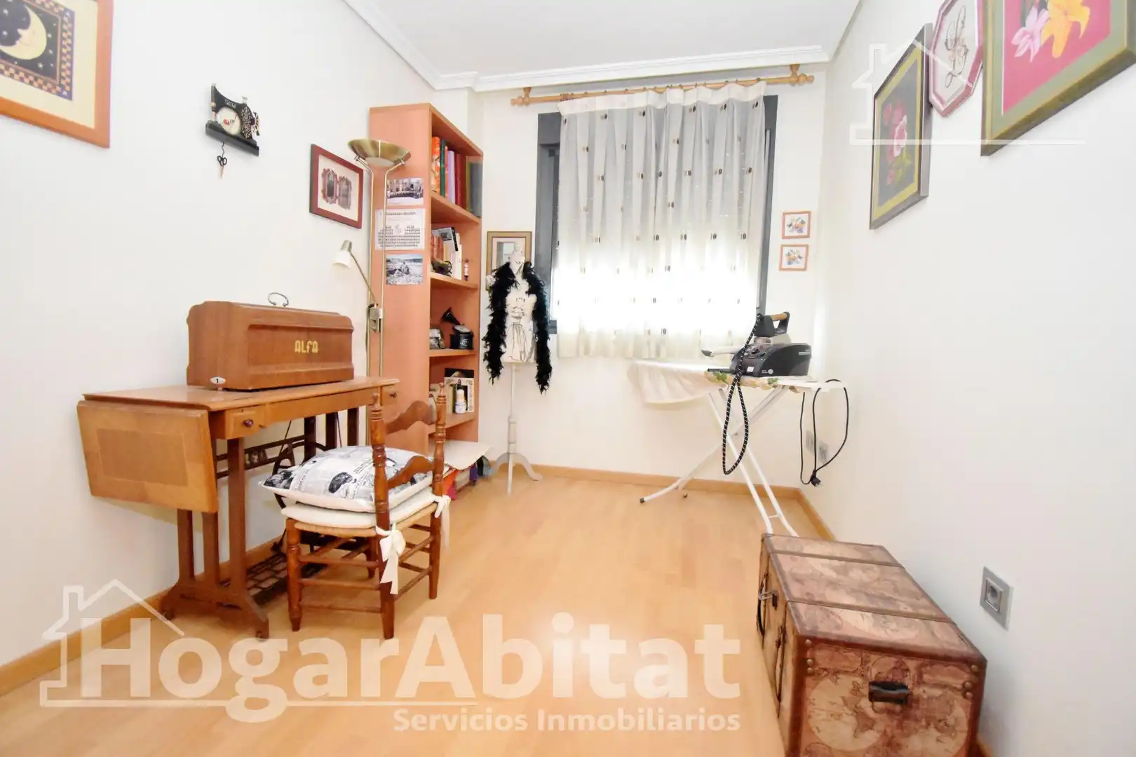 Dormitori de Casa adosada en venda en Castellón de la Plana / Castelló de la Plana amb Aire condicionat, Terrassa i Balcó