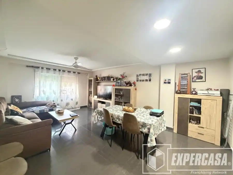 Living room of Flat for sale in Parc Central 