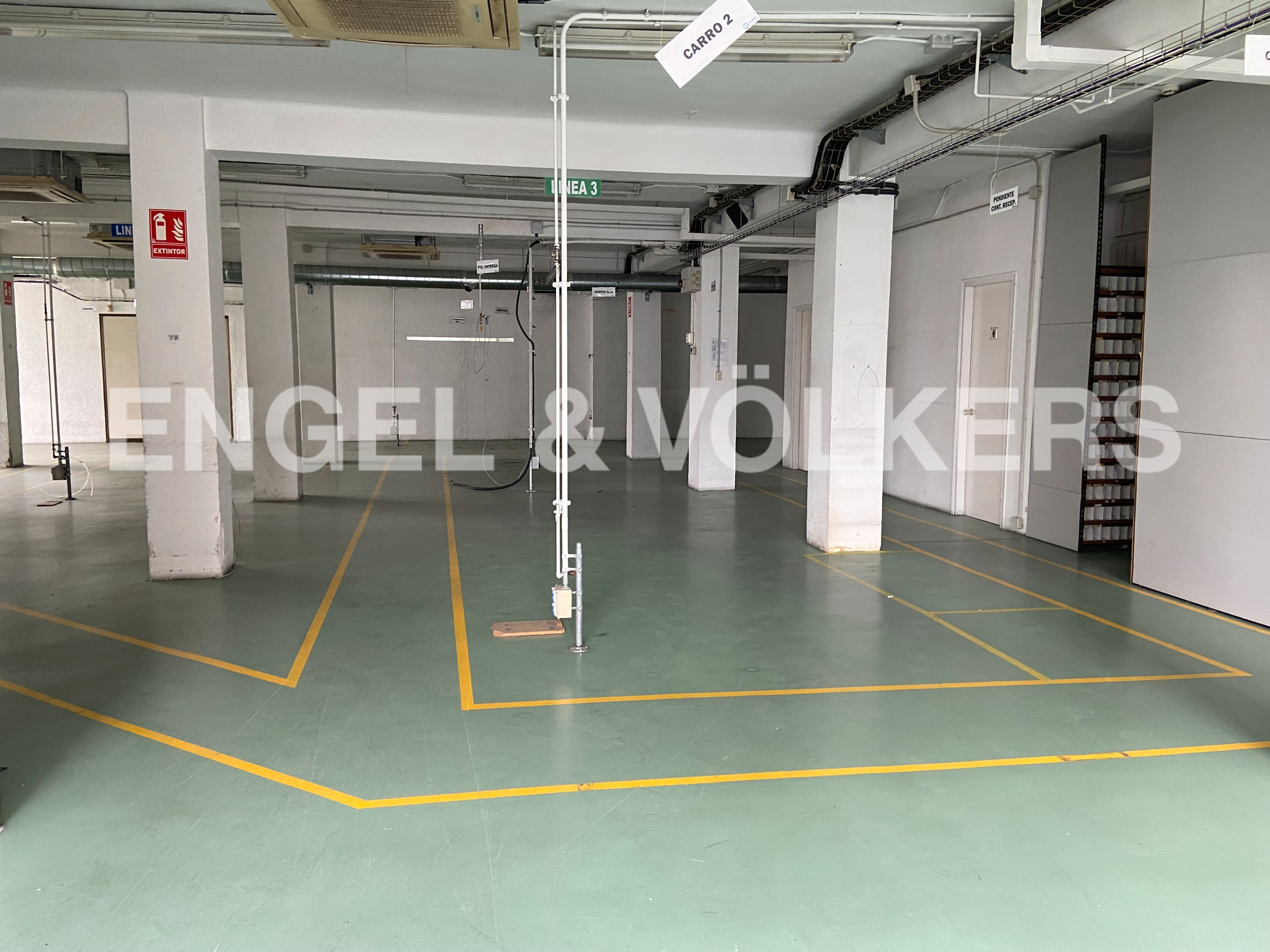 Parking of Industrial buildings for sale in L'Hospitalet de Llobregat