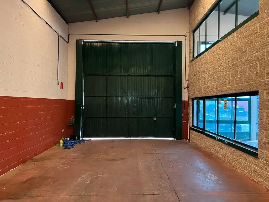 Nau industrial en venda a Cambre, imagen 4