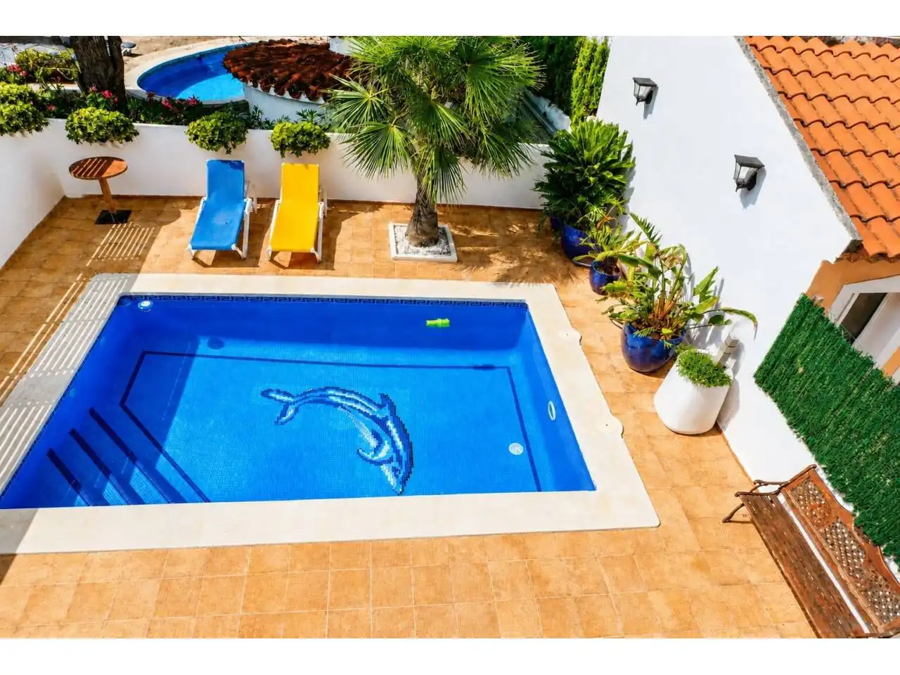 Casa pareada con piscina en venta en Avenida París, imagen 2