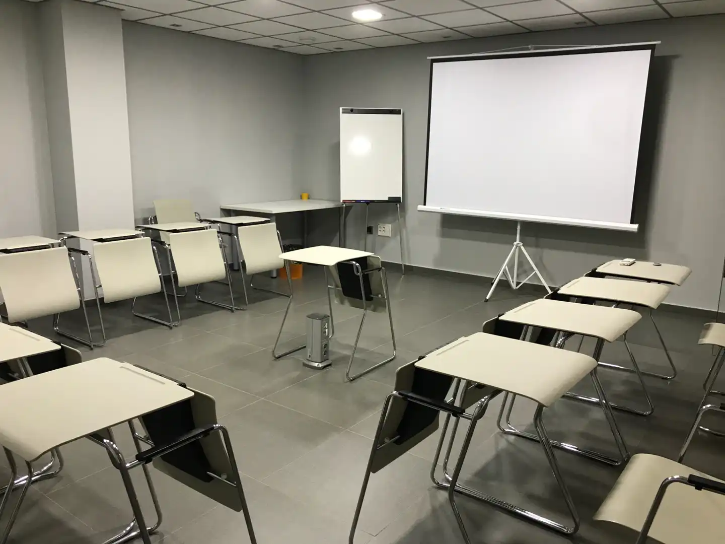 Office for rent in El Parador de las Hortichuelas