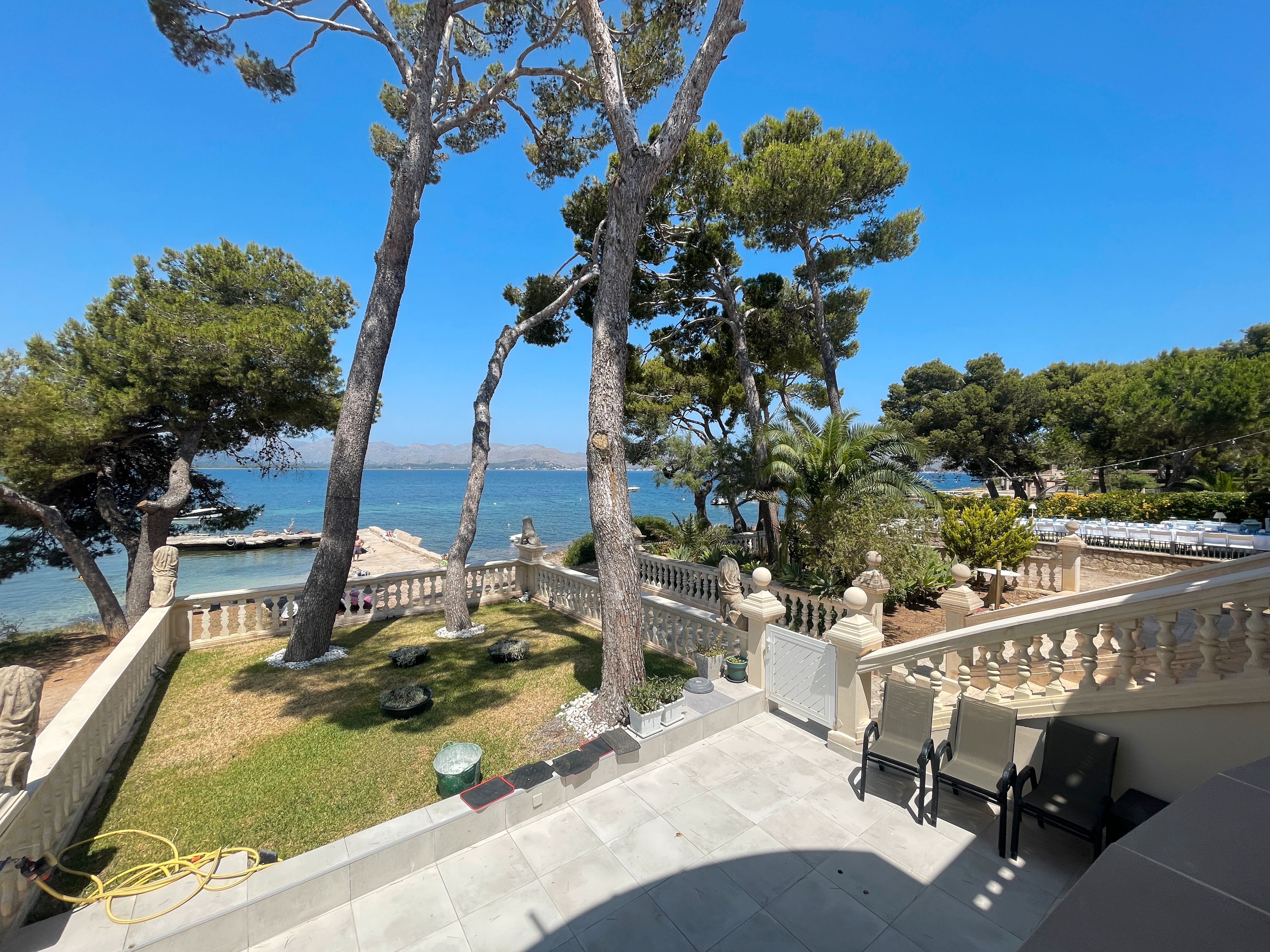 Jardí de Apartament de lloguer en Alcúdia amb Aire condicionat i Moblat