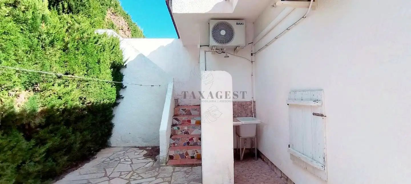 Vista exterior de Casa o chalet en venta en L'Ametlla de Mar  con Aire acondicionado, Jardín privado y Terraza