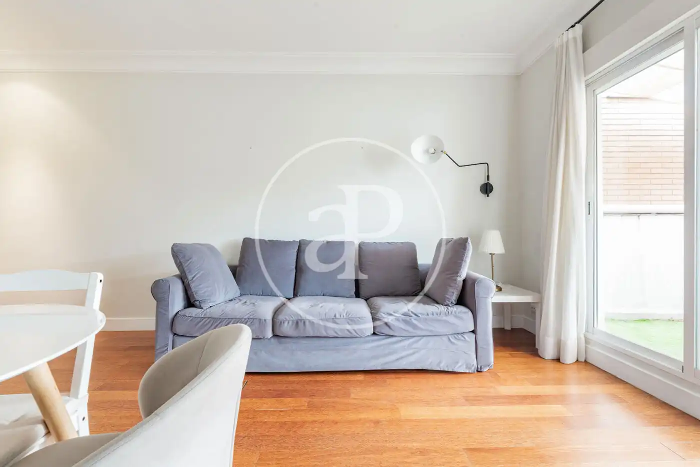 Sala d'estar de Àtic en venda en Madrid amb Aire condicionat, Calefacció i Terrassa
