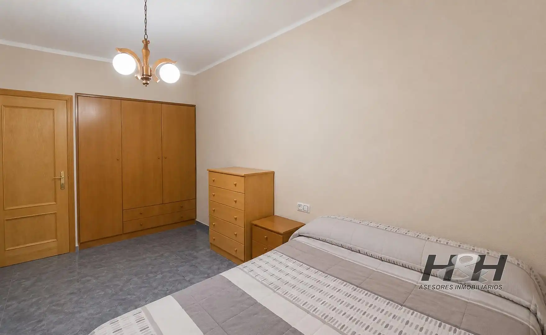 Dormitori de Casa o xalet en venda en Paterna amb Aire condicionat i Terrassa