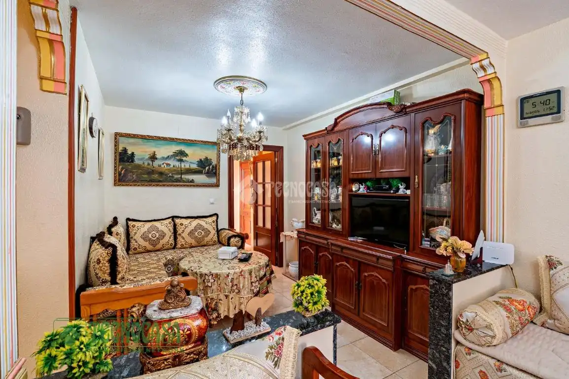 Sala de estar de Piso en venta en El Ejido con Aire acondicionado, Terraza y Amueblado