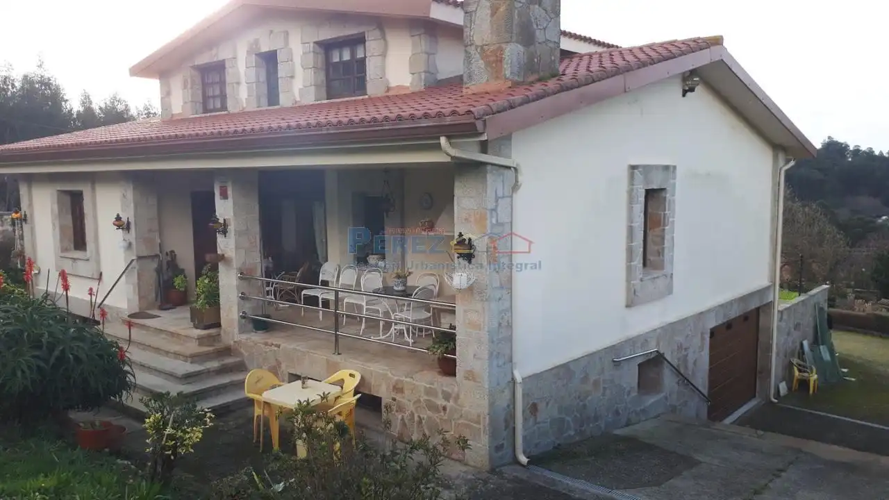 Vista exterior de Casa o chalet en venta en Fene con Calefacción, Jardín privado y Amueblado