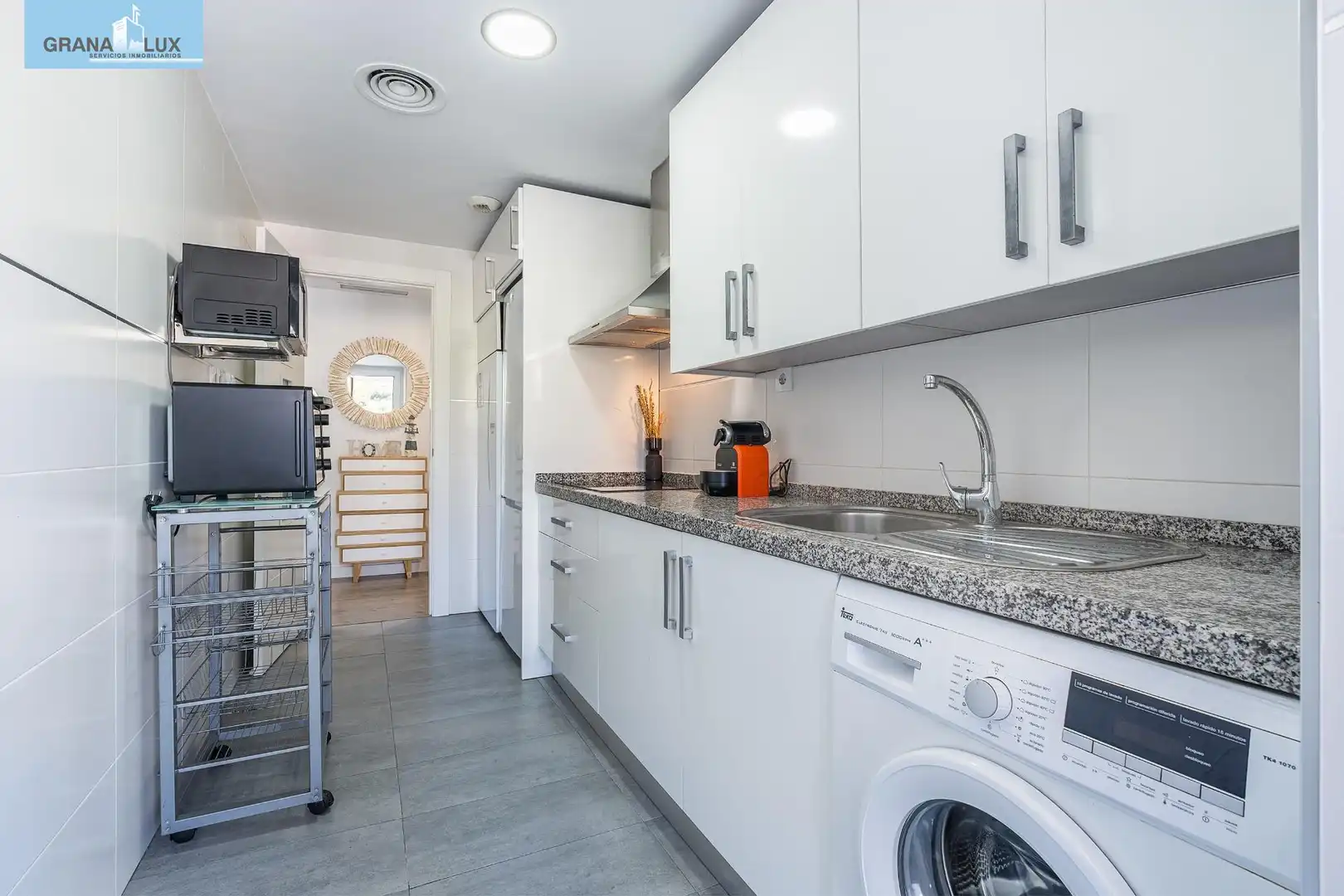 Küche von Wohnung zum Verkauf in Almuñécar mit Terrasse, Abstellraum und Balkon