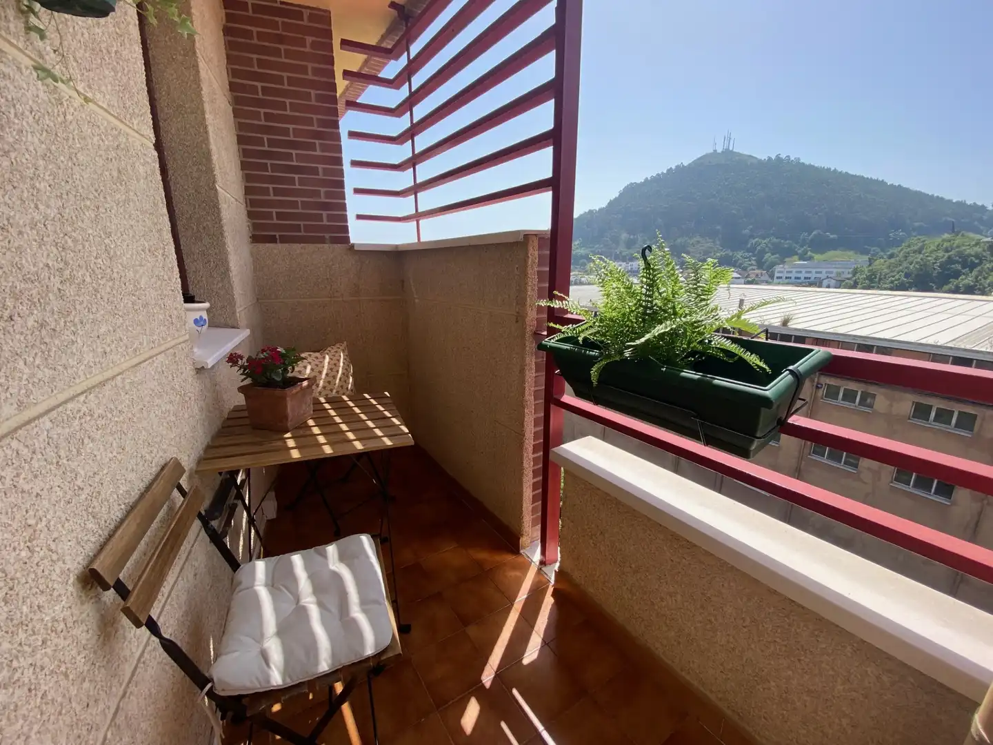 Terrassa de Pis en venda en Castro-Urdiales amb Calefacció, Parquet i Piscina
