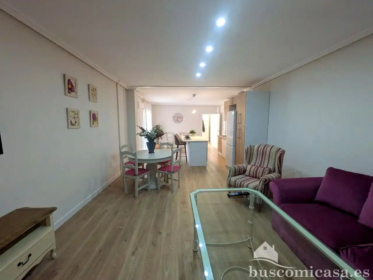 Flat for rent in Calle Canalejas, Centro ciudad