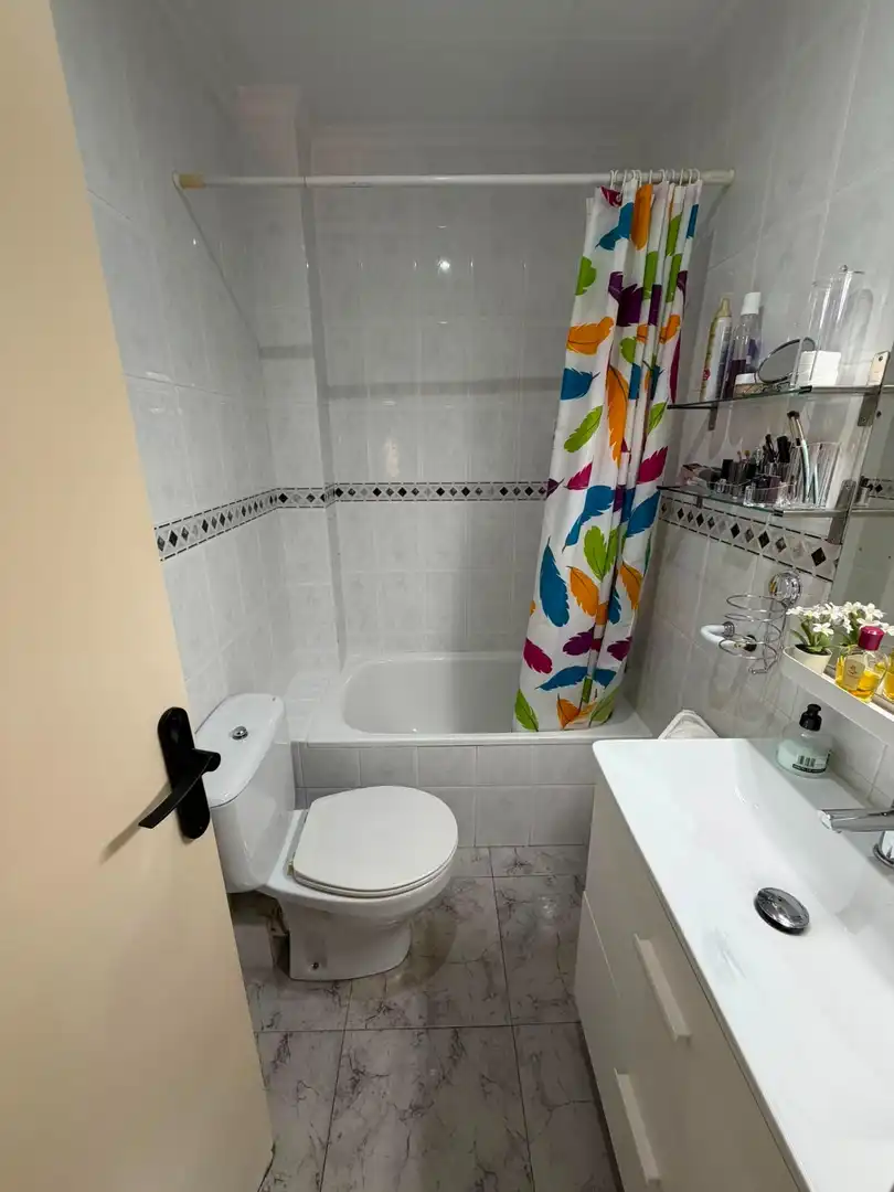 Bathroom of Flat for sale in Sabadell
