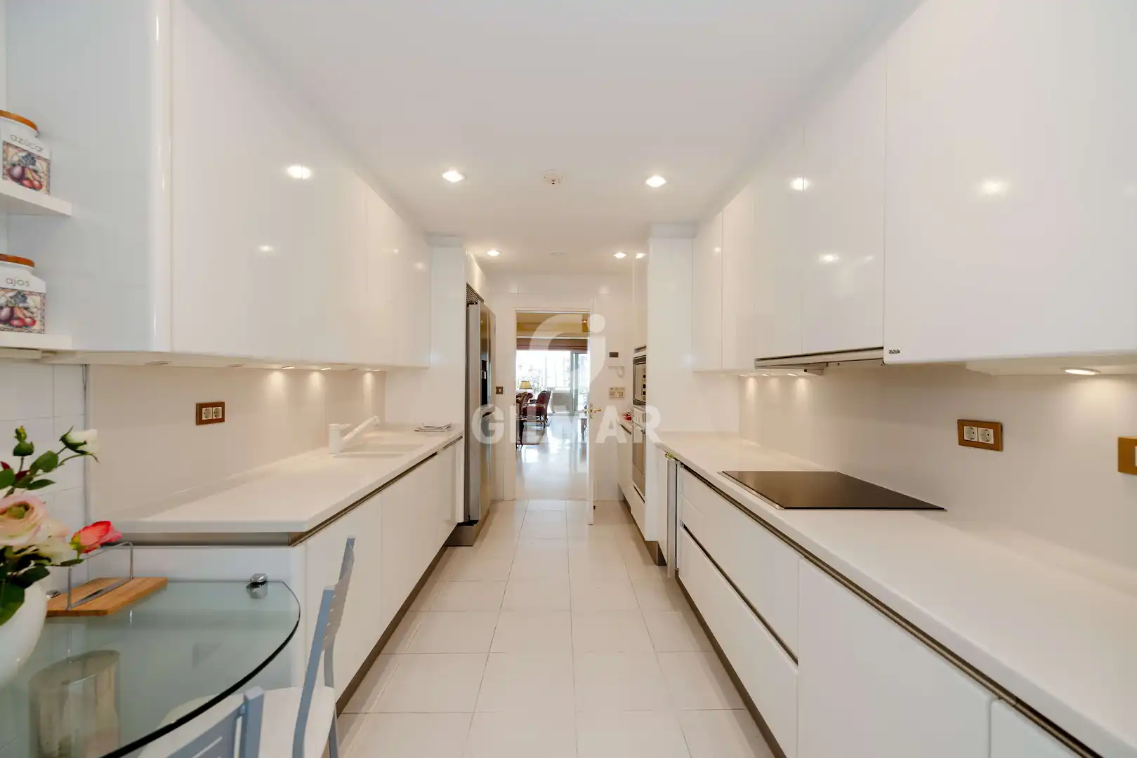 Cocina de Apartamento en venta en Marbella con Calefacción, Jardín privado y Trastero