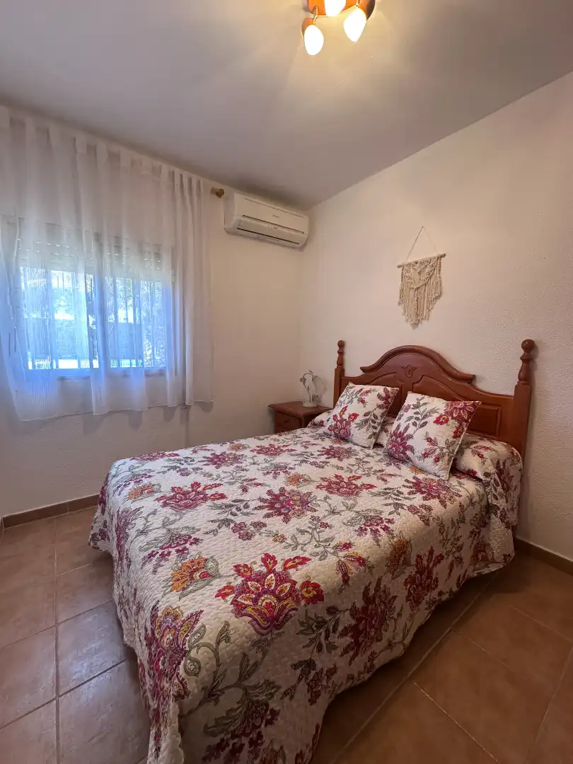Habitación de Casa o chalet en venta en Illana con Aire acondicionado, Calefacción y Jardín privado