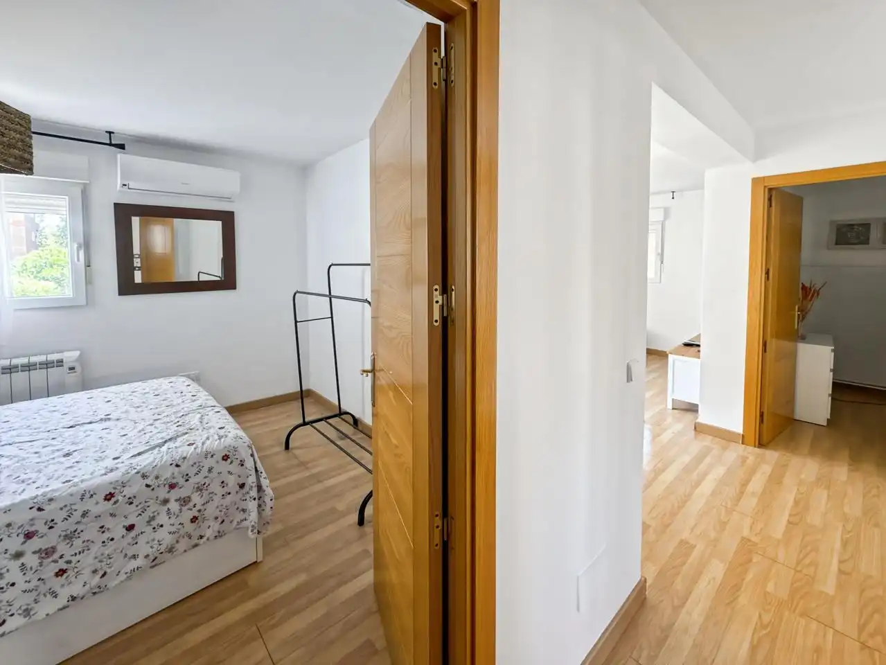 Bedroom of Flat for rent in Madrid  with Air Conditioner, Heating and Terrace