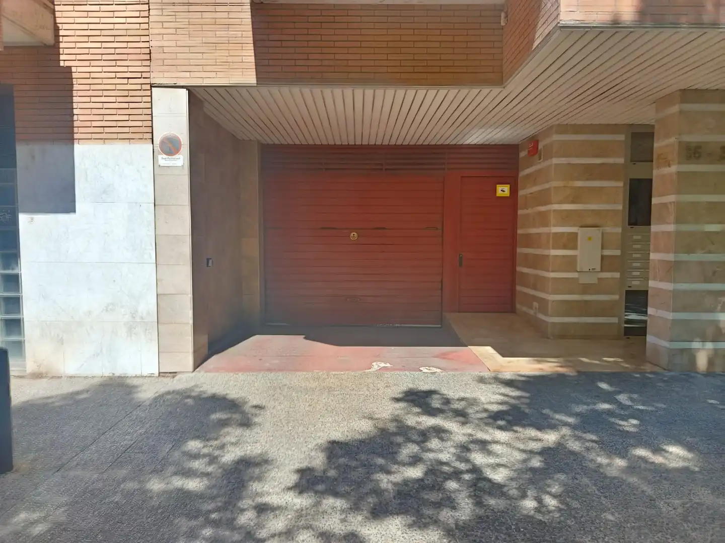 Garage zur Miete in de Bernat Boades, 35, La Devesa