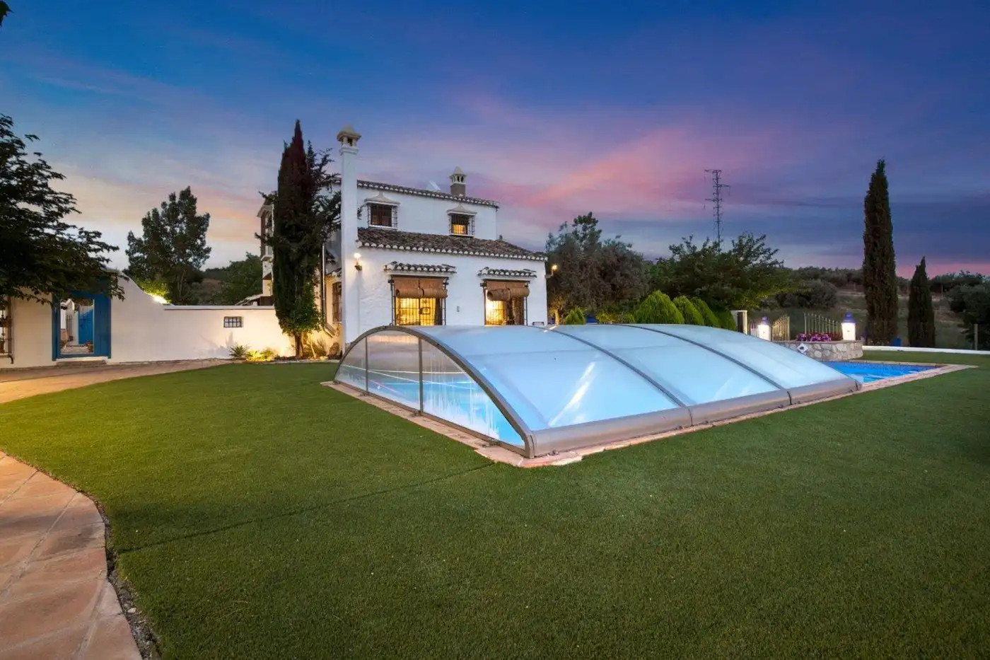 Piscina de Casa o xalet en venda en Montefrío amb Aire condicionat, Calefacció i Jardí privat