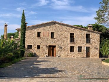 Casa rústica amb balcó en venda a Platja d'Aro
