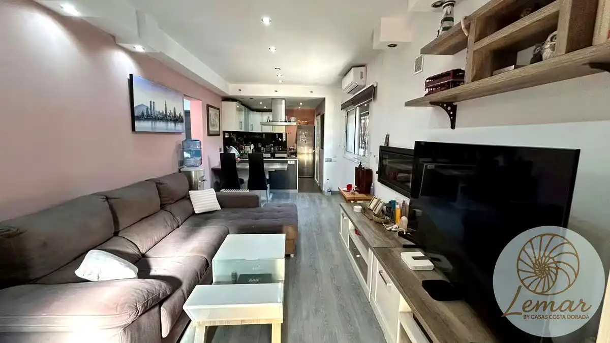 Sala de estar de Casa o chalet en venta en Castelldefels con Jardín privado, Terraza y Piscina