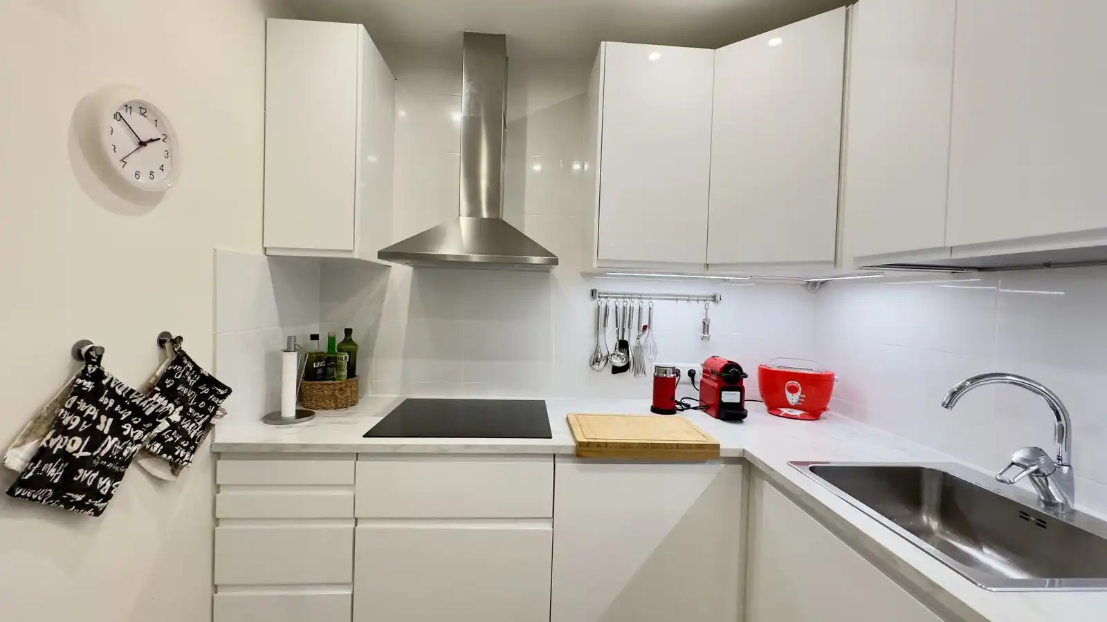 Kitchen of Apartments for sale in Marbella  with Air Conditioner, Storage room and Furnished