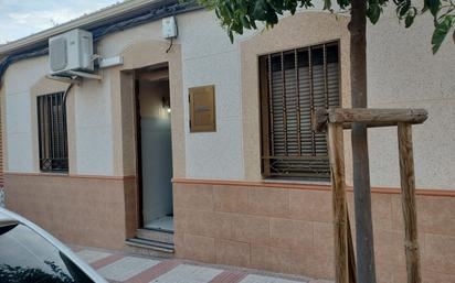 Exterior view of House or chalet for sale in Puertollano  with Air Conditioner, Heating and Terrace