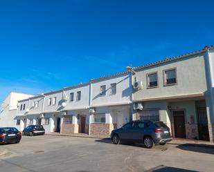 Vista exterior de Casa o xalet en venda en La Carlota amb Aire condicionat, Calefacció i Traster