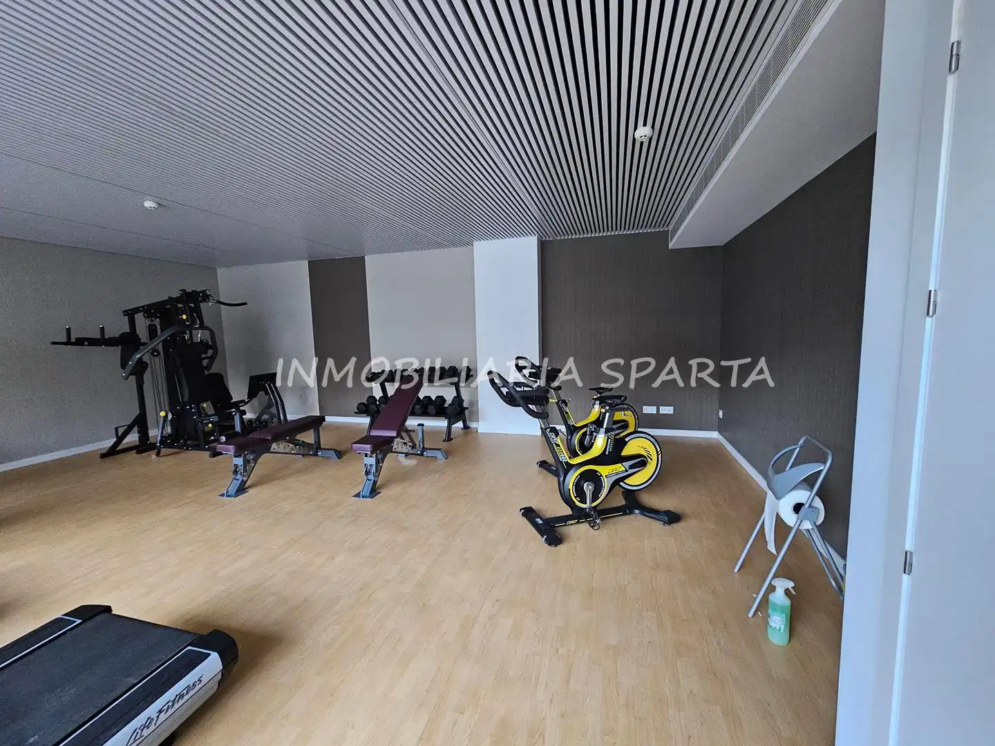 Flat for rent in Tomares  with Air Conditioner, Heating and Terrace
