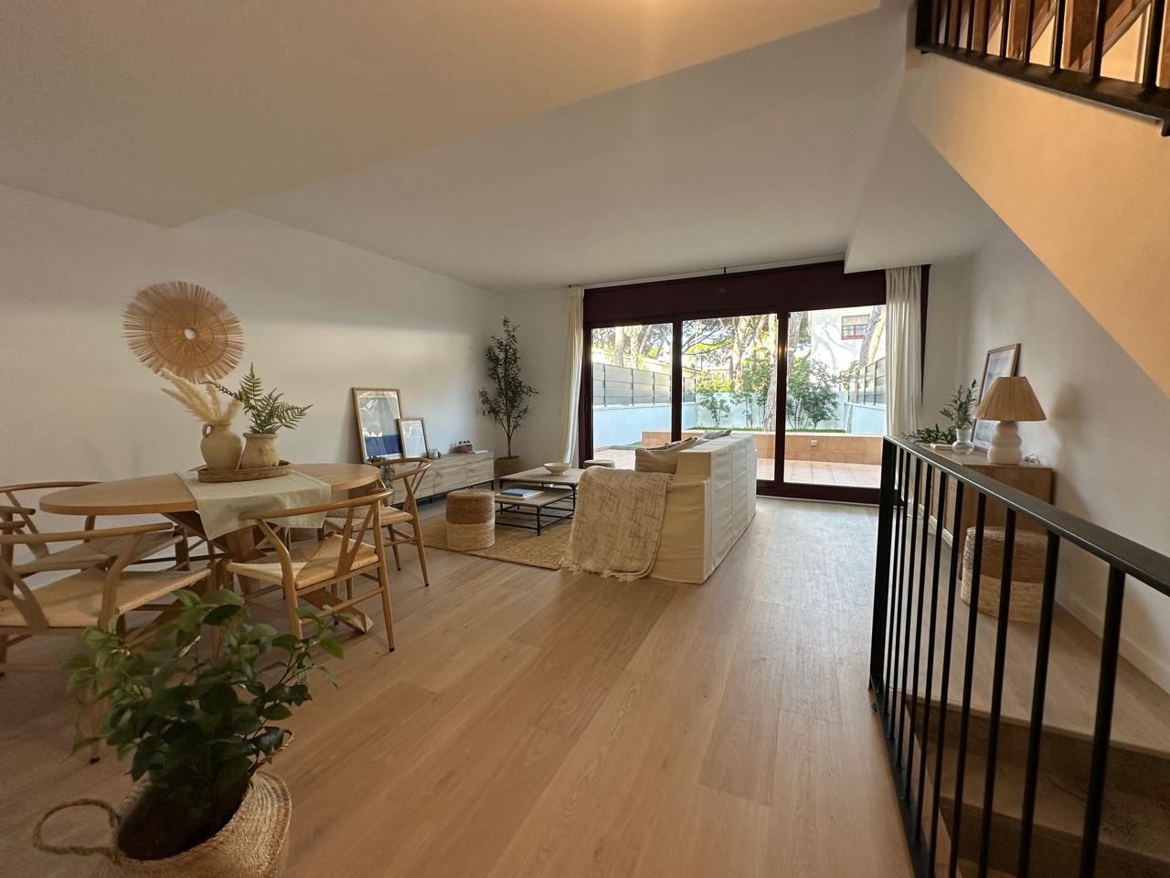 Sala d'estar de Casa o xalet en venda en Castelldefels