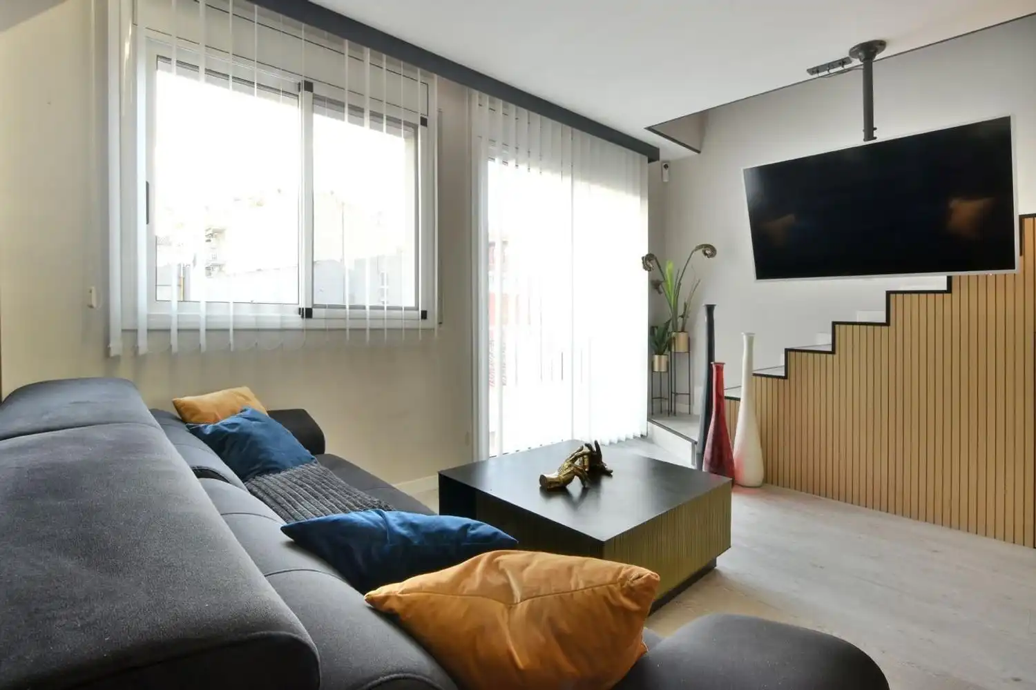 Sala d'estar de Dúplex en venda en Terrassa amb Aire condicionat, Terrassa i Traster