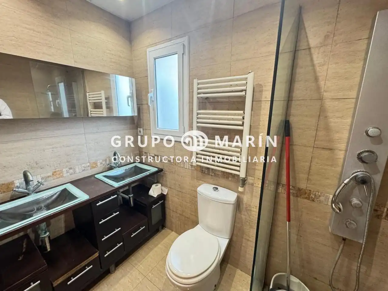Bathroom of Flat for sale in Premià de Mar