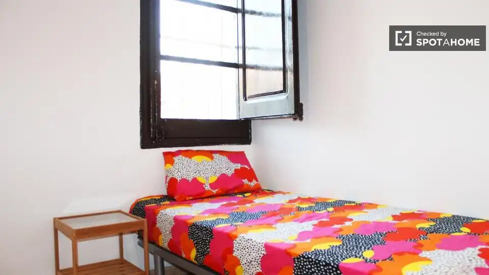 Habitació a Sant Gervasi- Galvany