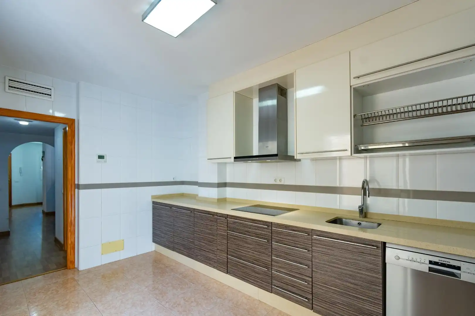 Cocina de Casa o chalet en venta en Cartagena con Aire acondicionado, Calefacción y Jardín privado