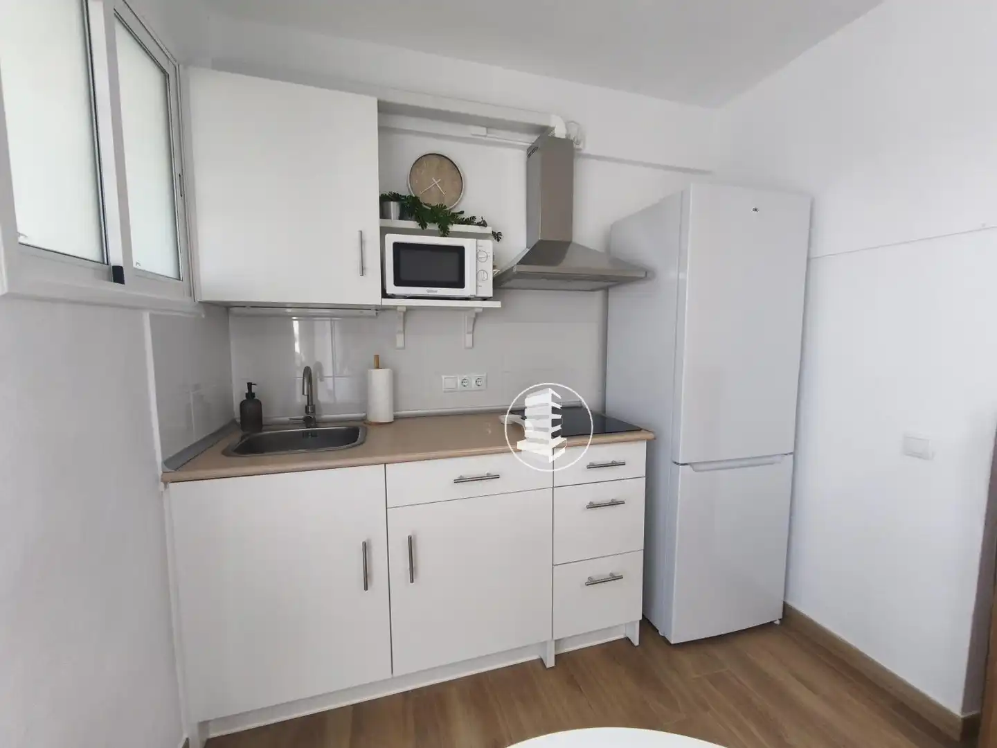 Cuina de Apartament de lloguer en El Rosario amb Terrassa i Moblat