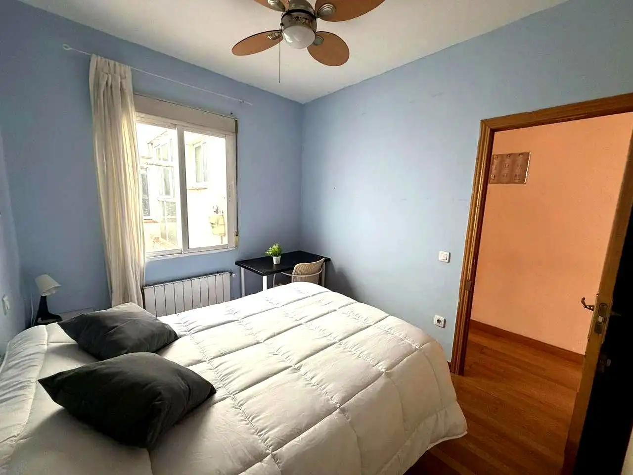 Habitación de Piso de alquiler en Madrid con Aire acondicionado, Calefacción y Parquet