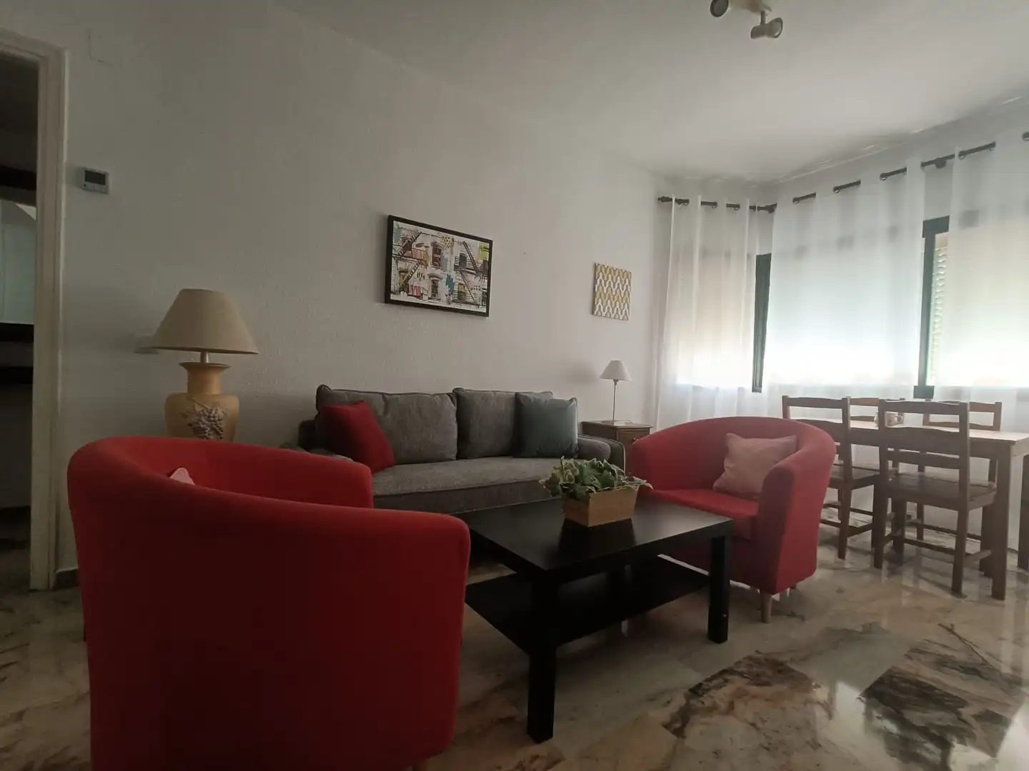 Apartamento de alquiler en Avenida Alcalde Luis Uruñuela, Urbadiez - Entrepuentes