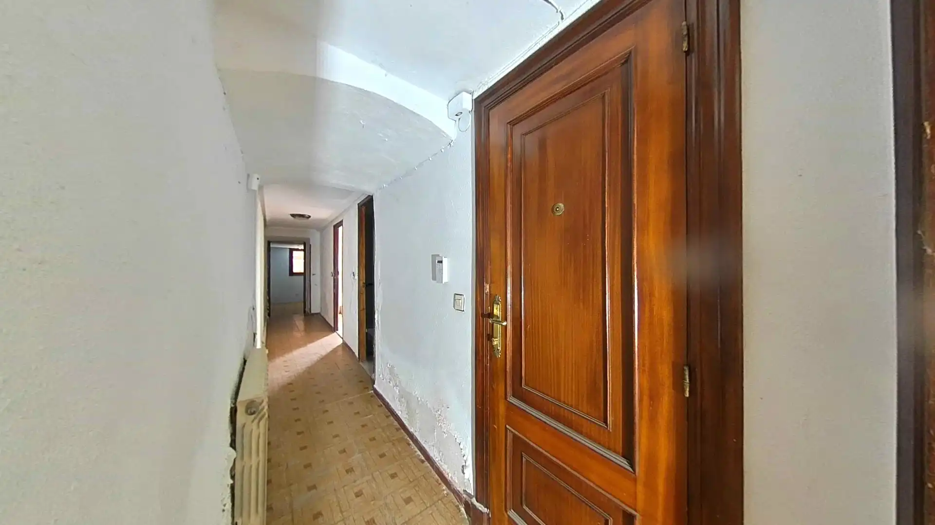 Piso en venta en Autol con Balcón