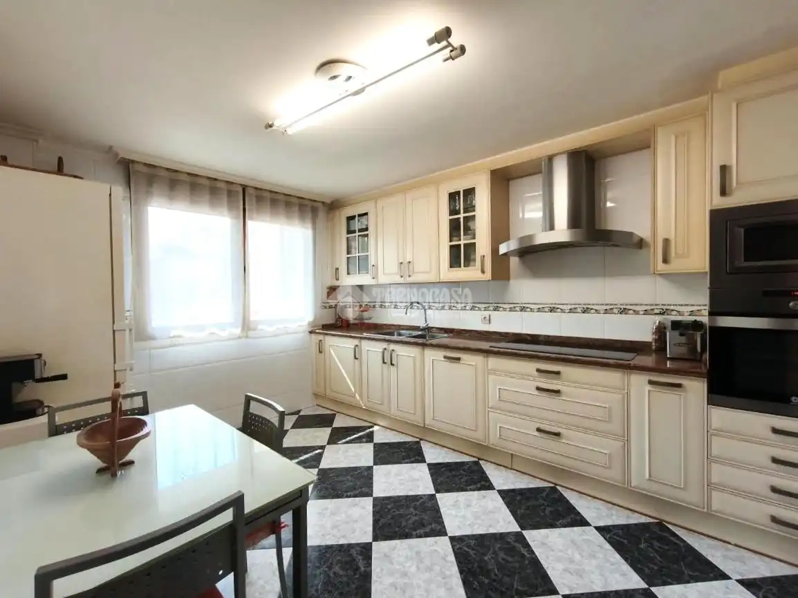 Casa aparellada en venda a Medina del Campo, imagen 11
