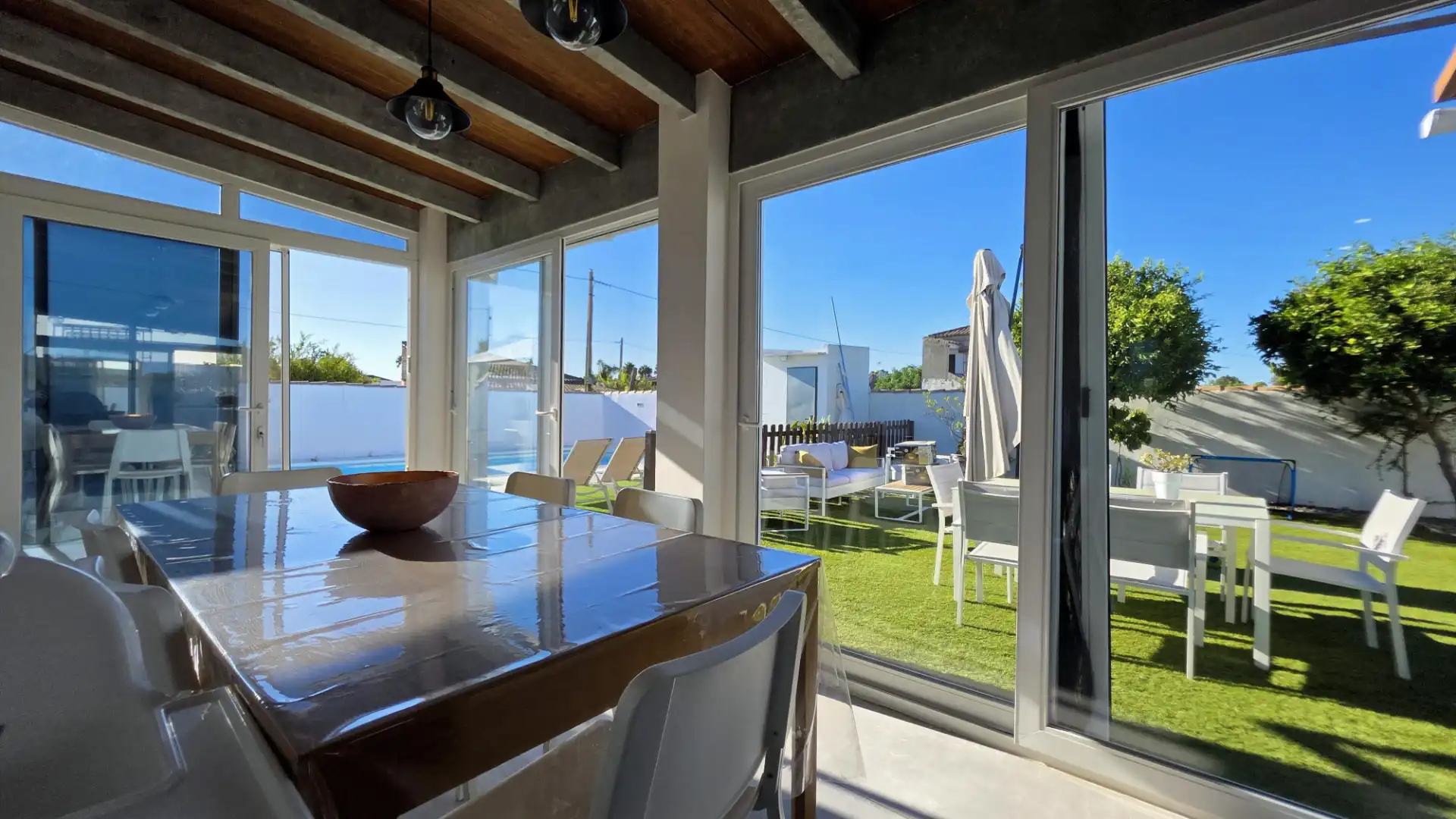 Terrassa de Casa o xalet en venda en Chiclana de la Frontera amb Aire condicionat, Jardí privat i Terrassa