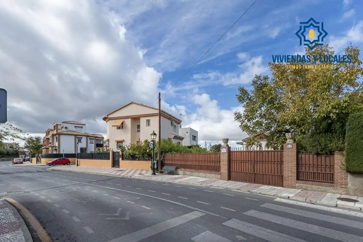 Casa con terrazza in vendita a Avenida HUETOR VEGA, imagen 35