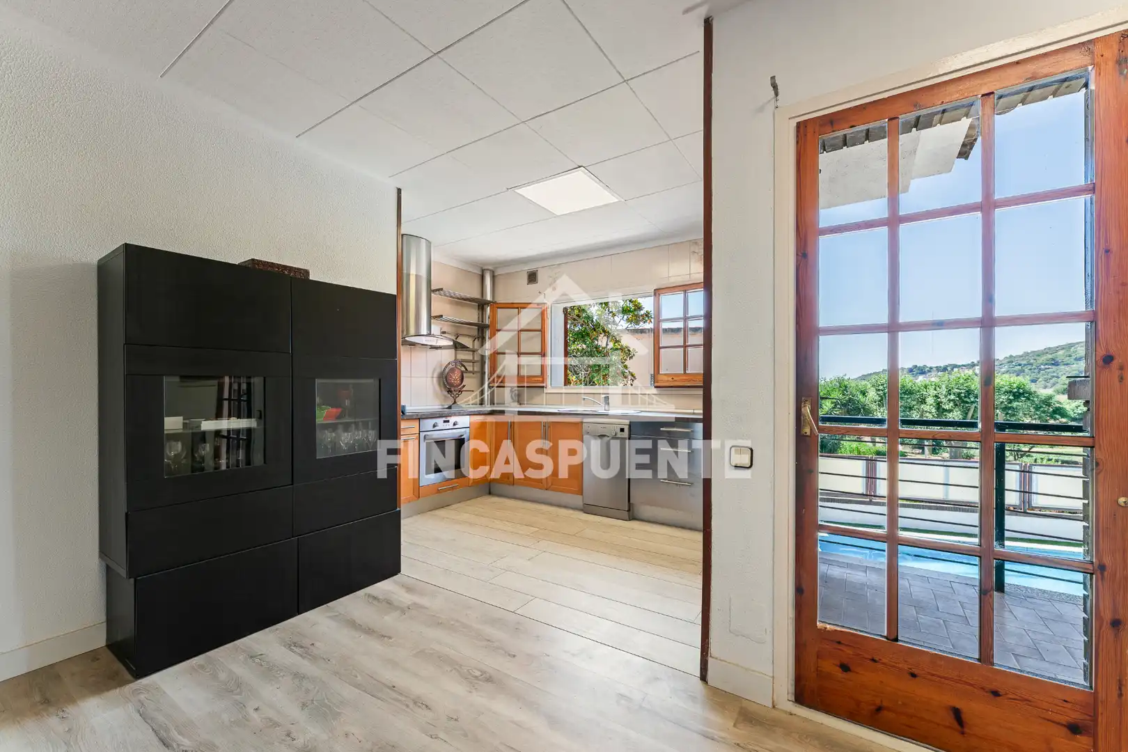 Cocina de Casa o chalet en venta en Tiana con Jardín privado, Terraza y Piscina